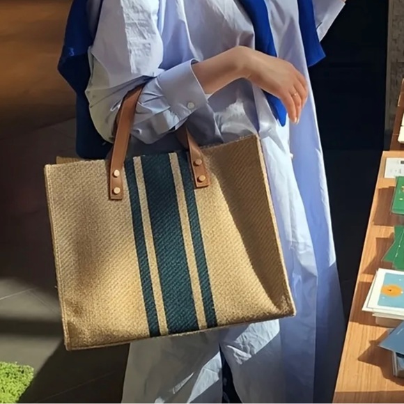 NWOT Tan Bag with Black Stripes - Picture 3 of 5